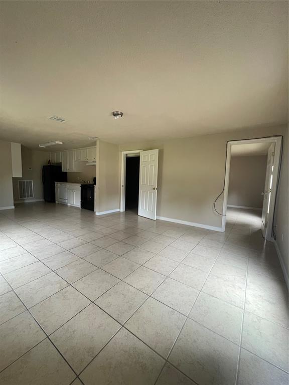 Foto principal - 7819 York St