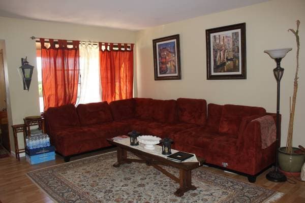 Foto del edificio - 4715 Wadsworth Ct