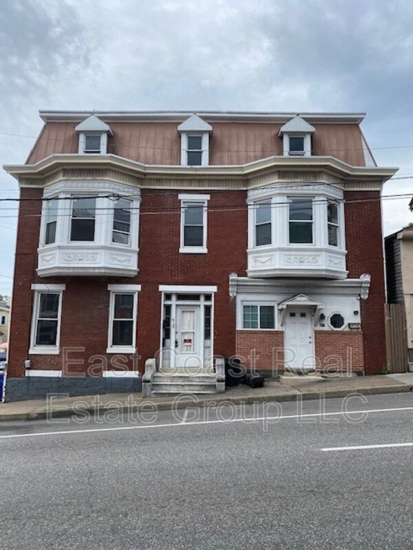 415 W Washington St Unit ., Hagerstown, MD 21740 Condo for Rent in