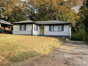 Building Photo - 2680 Rollingwood Ln SE