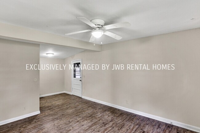 Building Photo - 2975 Exora Ct