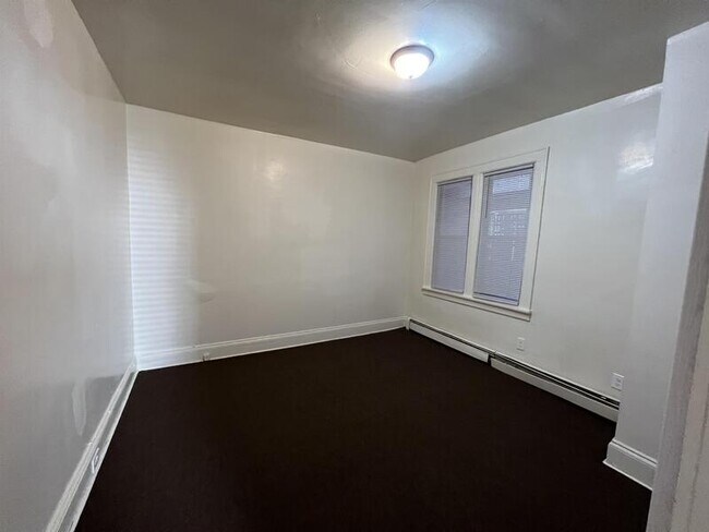Foto del edificio - 371 E 26th St
