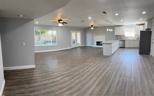 Building Photo - 1468 Browning Ave