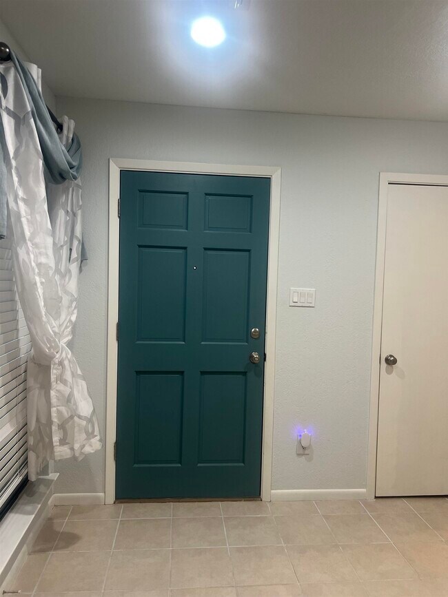 Foto del edificio - 307 Crestview