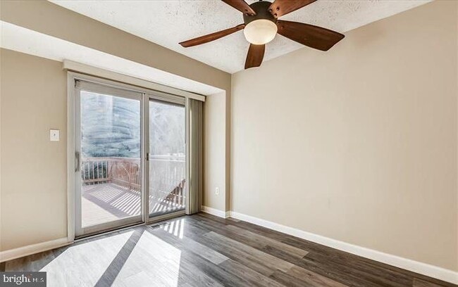Foto del edificio - 2554 Summers Ridge Dr