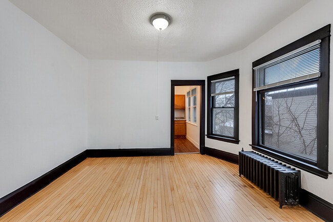 Building Photo - 2723 Pillsbury Ave