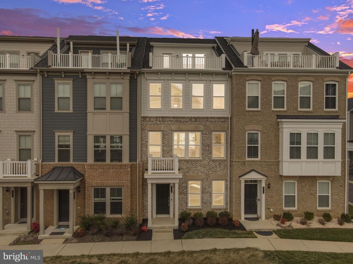 2056 Alder Ln, Dumfries, VA 22026 Townhome Rentals in Dumfries VA