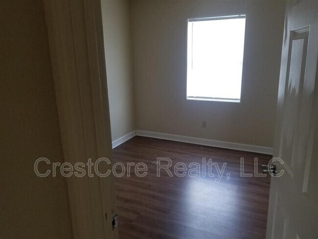 Building Photo - 1401 Meeks St