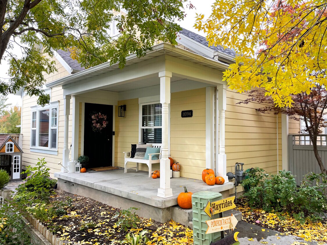 Front Door - 11094 S Topview Rd