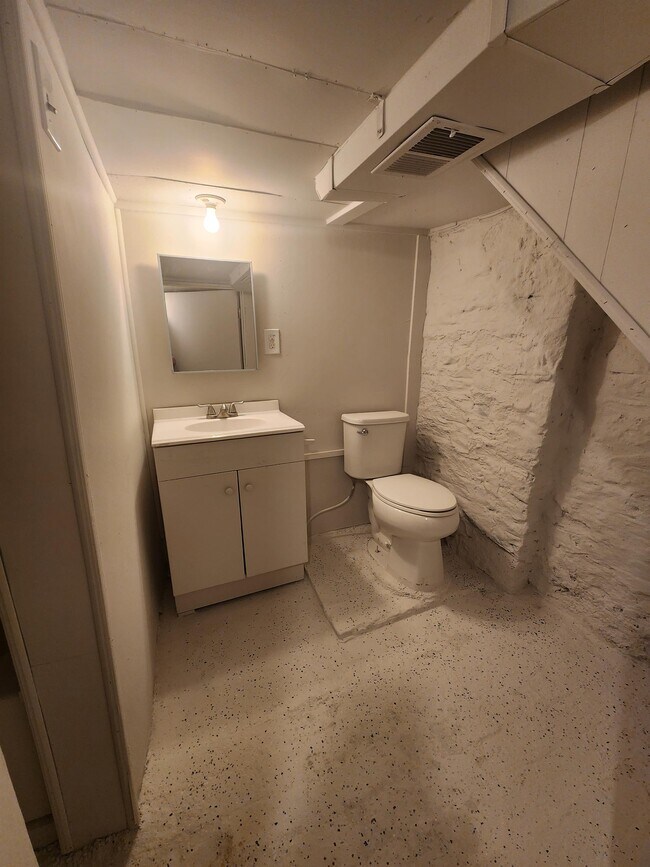 Photo - 214 6th St Townhome