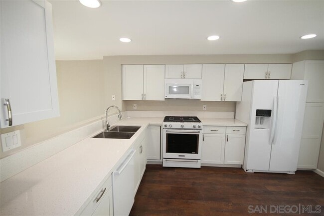 Building Photo - 11093 Scripps Ranch Blvd
