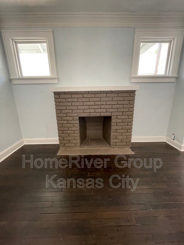 Building Photo - 3801 E 39th St