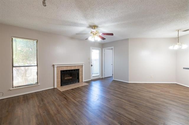 Foto del edificio - 1614 Pecan Chase Cir