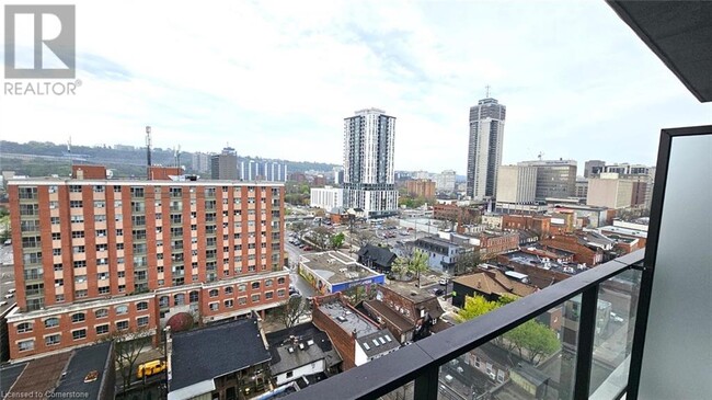 Photo du bâtiment - 1 Jarvis St