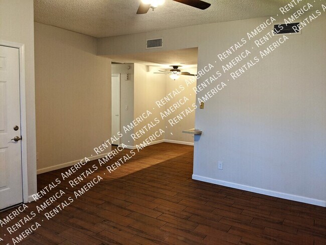 Foto del edificio - 8888 N 47th Ave