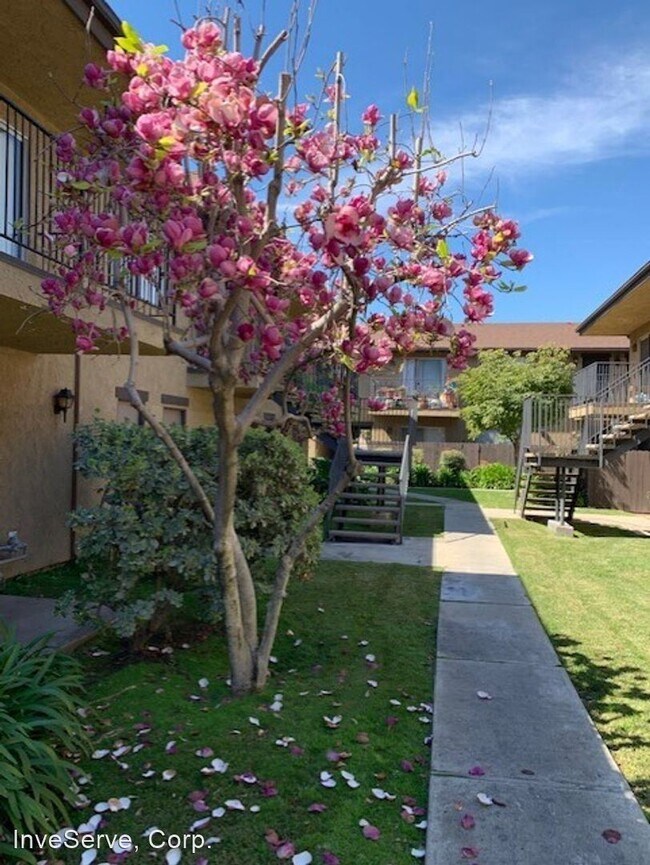 Foto del edificio - 112 N Nicholson Ave