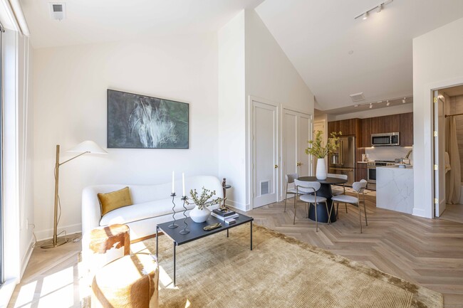 Foto del edificio - 100 E Putnam Ave