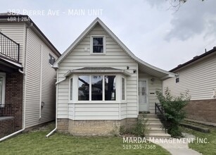 Building Photo - 382 Pierre Ave