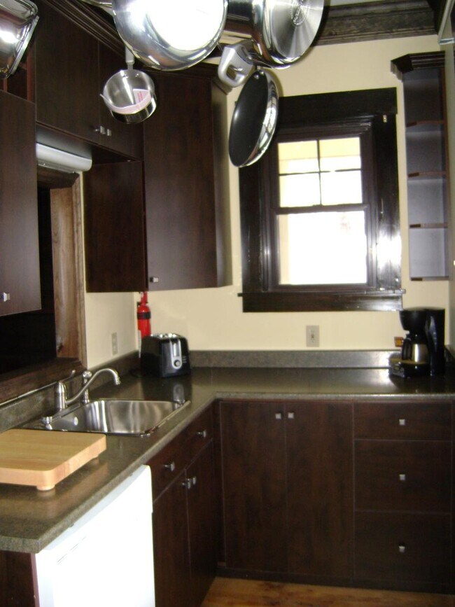 Cocina - 56 Dudley St