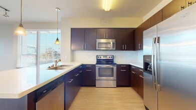 Interior Photo - 13th & Market