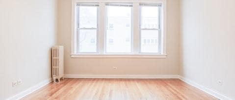 Building Photo - 2422 W Catalpa Ave