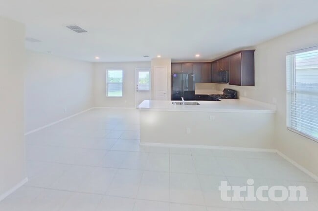 Building Photo - 6340 Bristolwood Dr