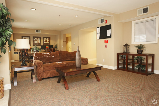 Lobby - Meridian Family Apartments