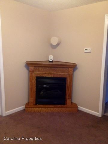 Building Photo - 1 br, 1 bath House - 509 S Moravian St