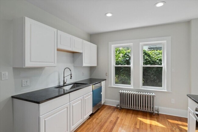 Building Photo - 22 Eldridge Rd