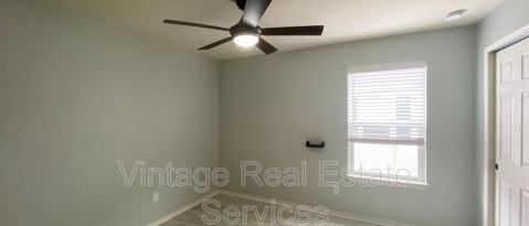 Building Photo - 4729 Somerset Hill Ln