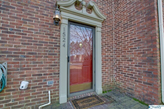 Foto del edificio - 1524 4 Mile Post Rd SE