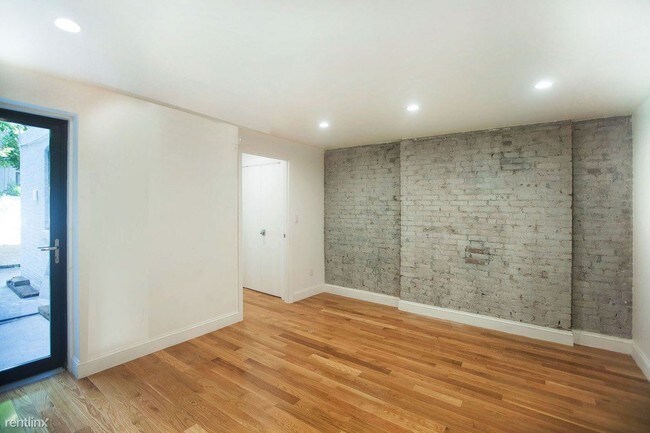 Foto del edificio - 104 W 136th St