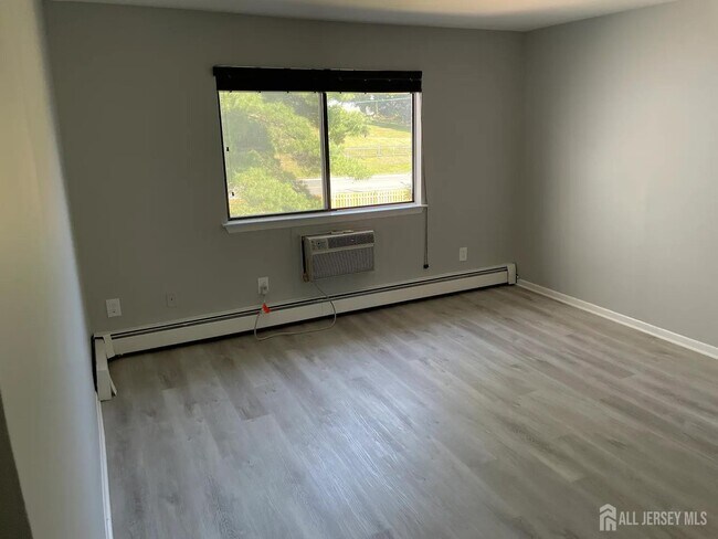 Foto del edificio - 1334 Cricket Ln