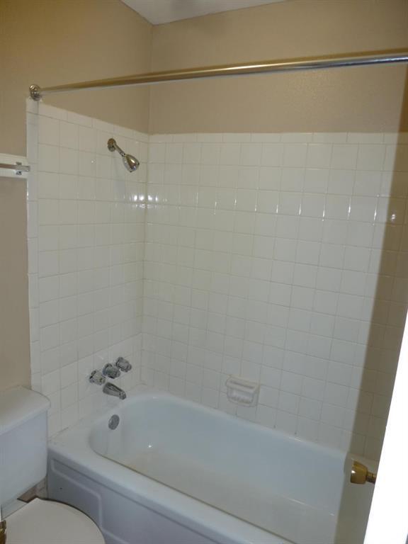 Foto del edificio - 919 E 46th St