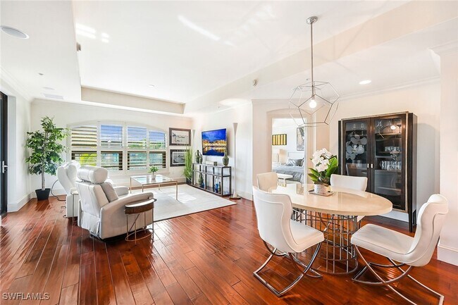 Foto del edificio - 9115 Strada Pl