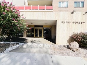 Building Photo - 1331 Park Ave SW