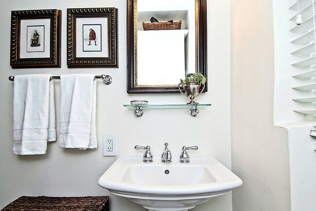 Bathroom - 2410 20th St NW