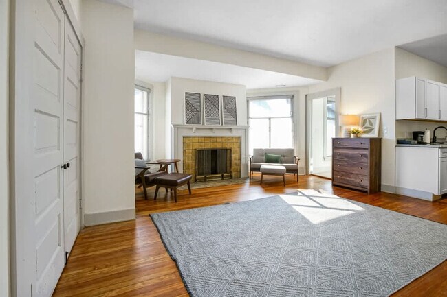 Foto del edificio - 1848 E 89th St