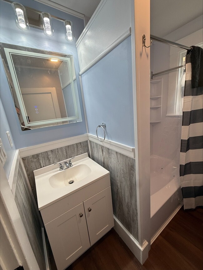 Baño personalizado remodelado - 38 Liberty St