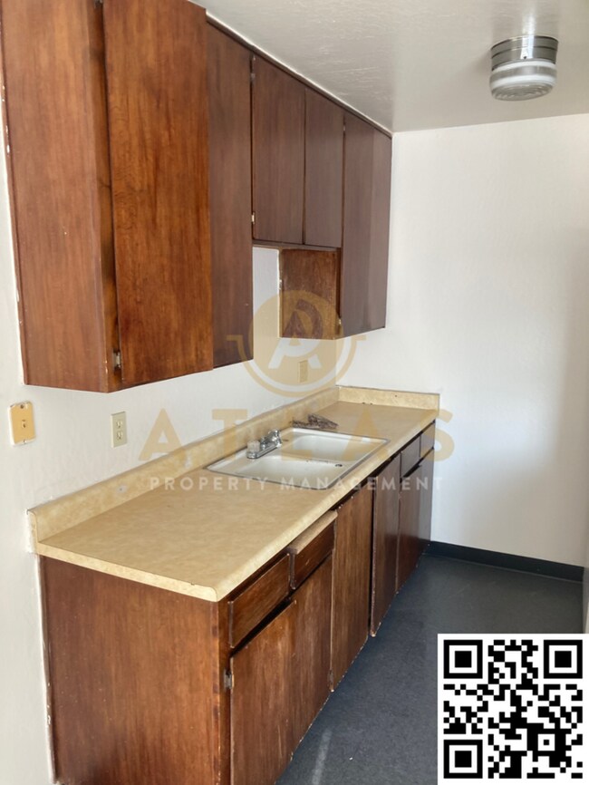 Foto del edificio - 100 E Oak St