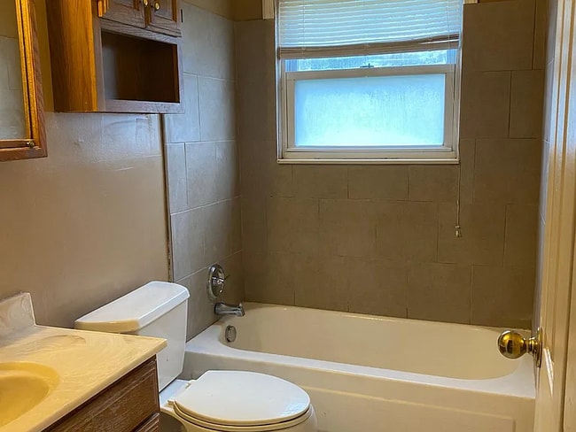 Foto del edificio - 1302 E Downey Ave