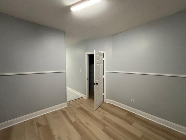 Foto del edificio - 211 64th St