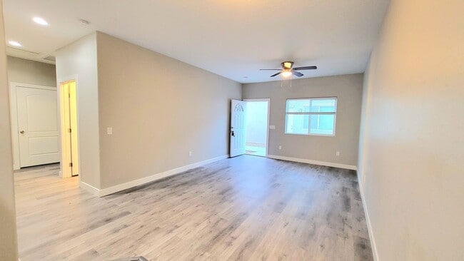 Building Photo - 620 San Lorenzo St
