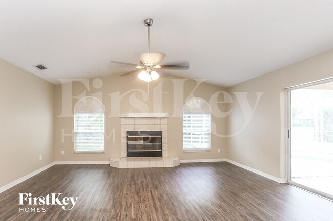 Building Photo - 4411 Blantyre Pl
