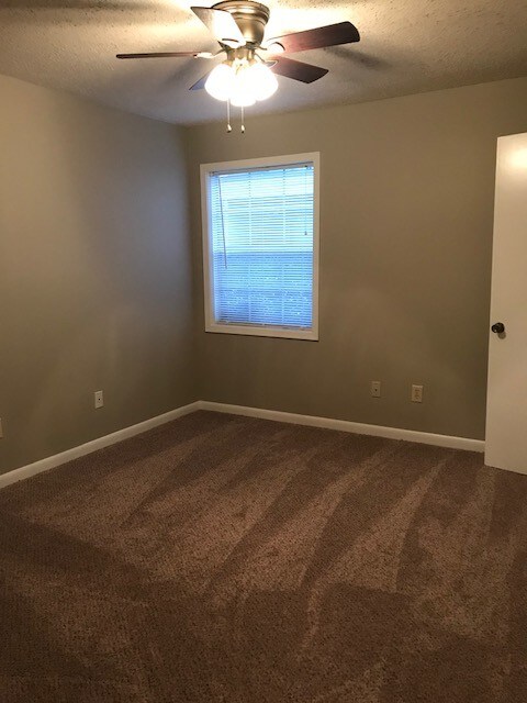 Building Photo - 707 Louisville Ave