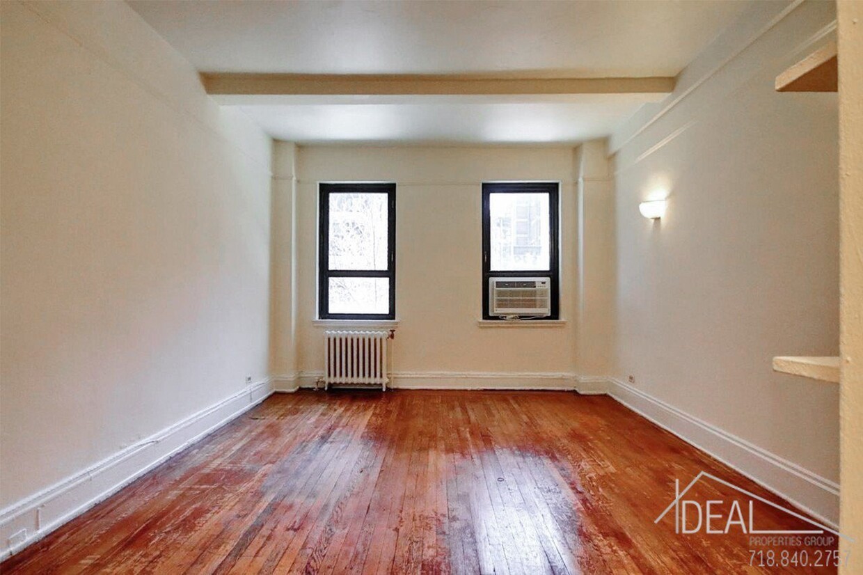 Primary Photo - Greenwich Village Studio in Doorman Building