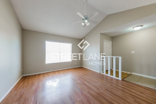 Building Photo - REDUCED!