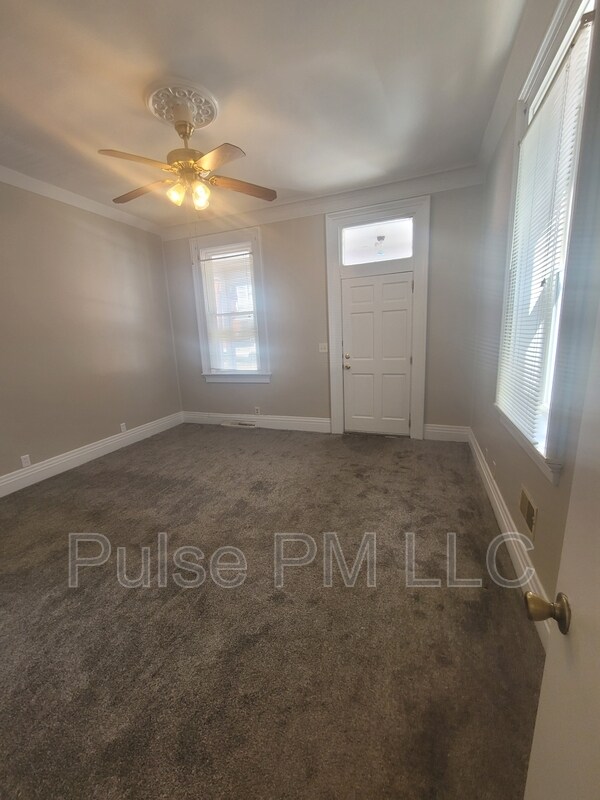 Photo - 812 6th Ave Apartment