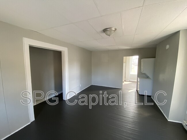 Building Photo - 201 N Broad St