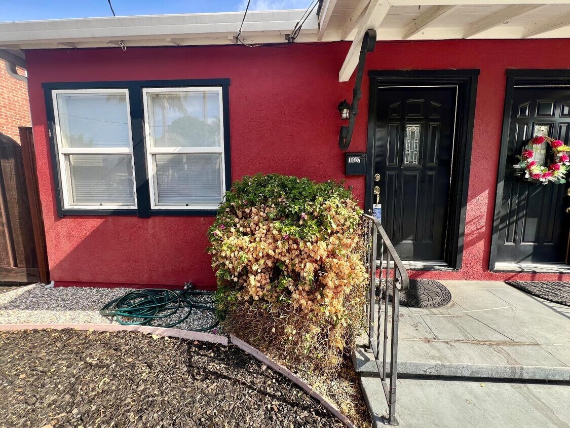 Foto principal - 1067 Parkinson Ct